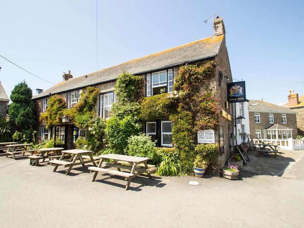Kings Arms Hotel Пензанс Екстериор снимка