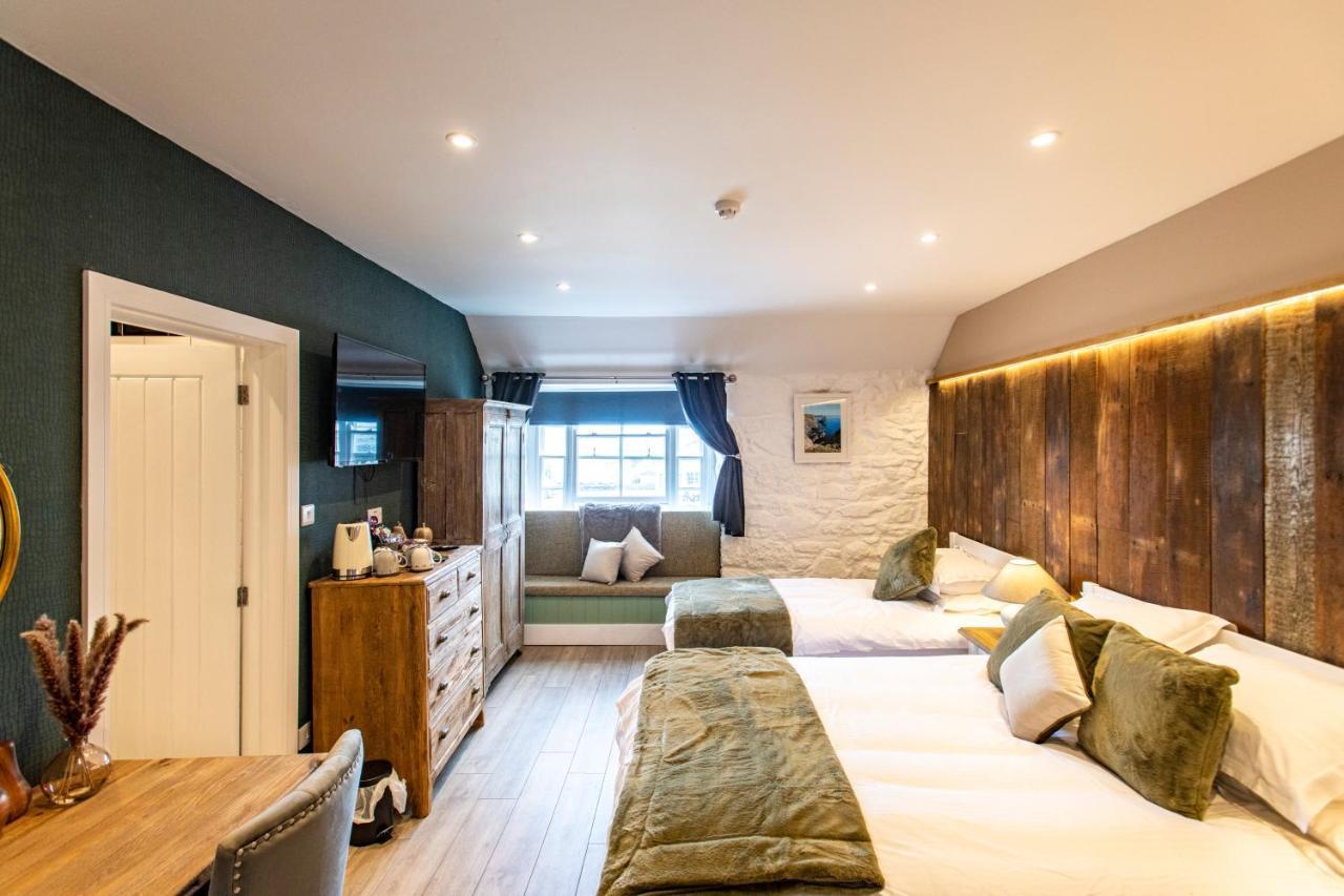 Kings Arms Hotel Пензанс Екстериор снимка