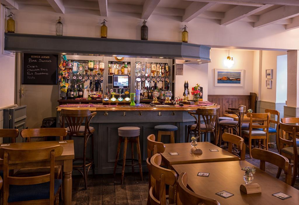 Kings Arms Hotel Пензанс Екстериор снимка