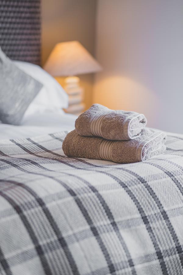 Kings Arms Hotel Пензанс Екстериор снимка