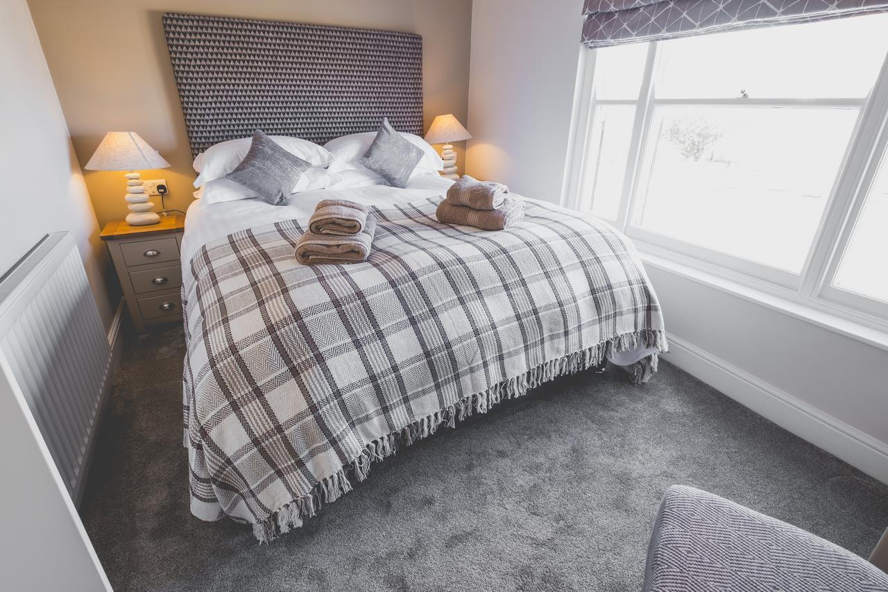 Kings Arms Hotel Пензанс Екстериор снимка