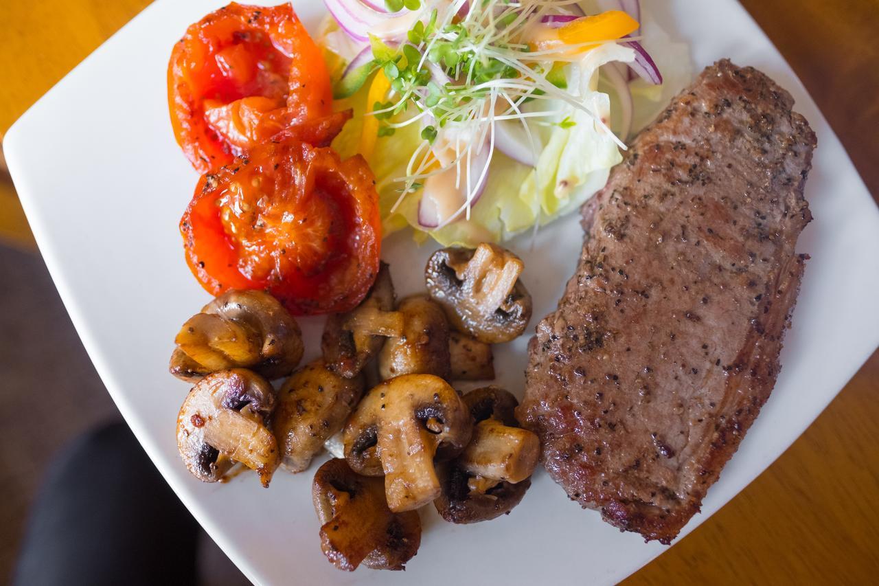 Kings Arms Hotel Пензанс Екстериор снимка