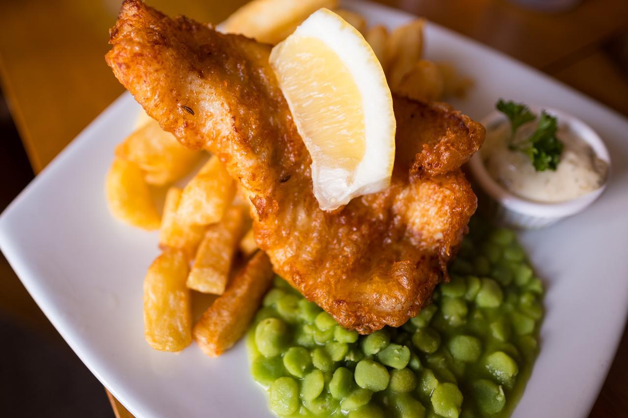 Kings Arms Hotel Пензанс Екстериор снимка